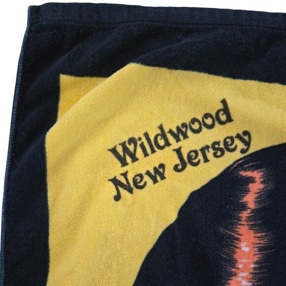 Vintage Beach Towel 70s 80s Woman Girl Sunglasses Wildwood New Jersey 30"x 60" - Picture 5 of 9